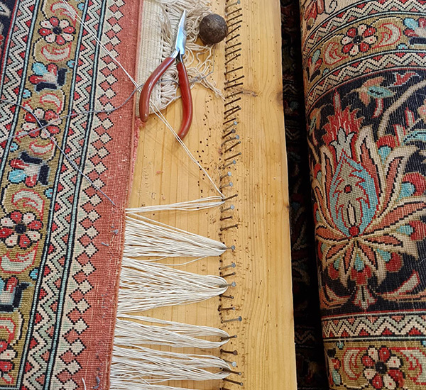 Demande de devis gratuit pour la restauration et le nettoyage de tapis anciens et modernes